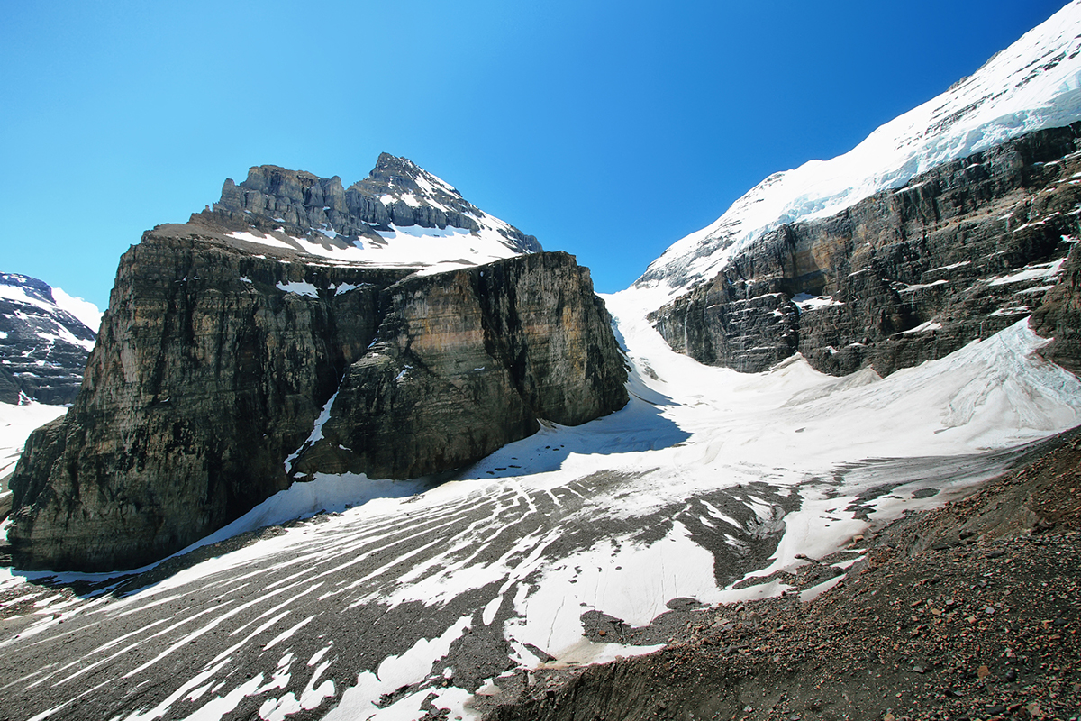 Plain of Six Glaciers